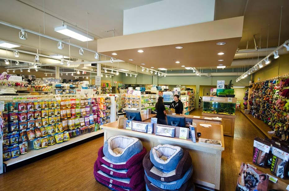 Interior of the Vancouver Oak Pet Food 'N More store